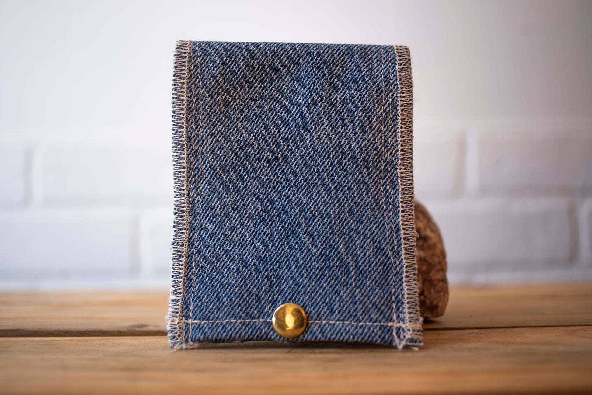 Wallet (one-of): I