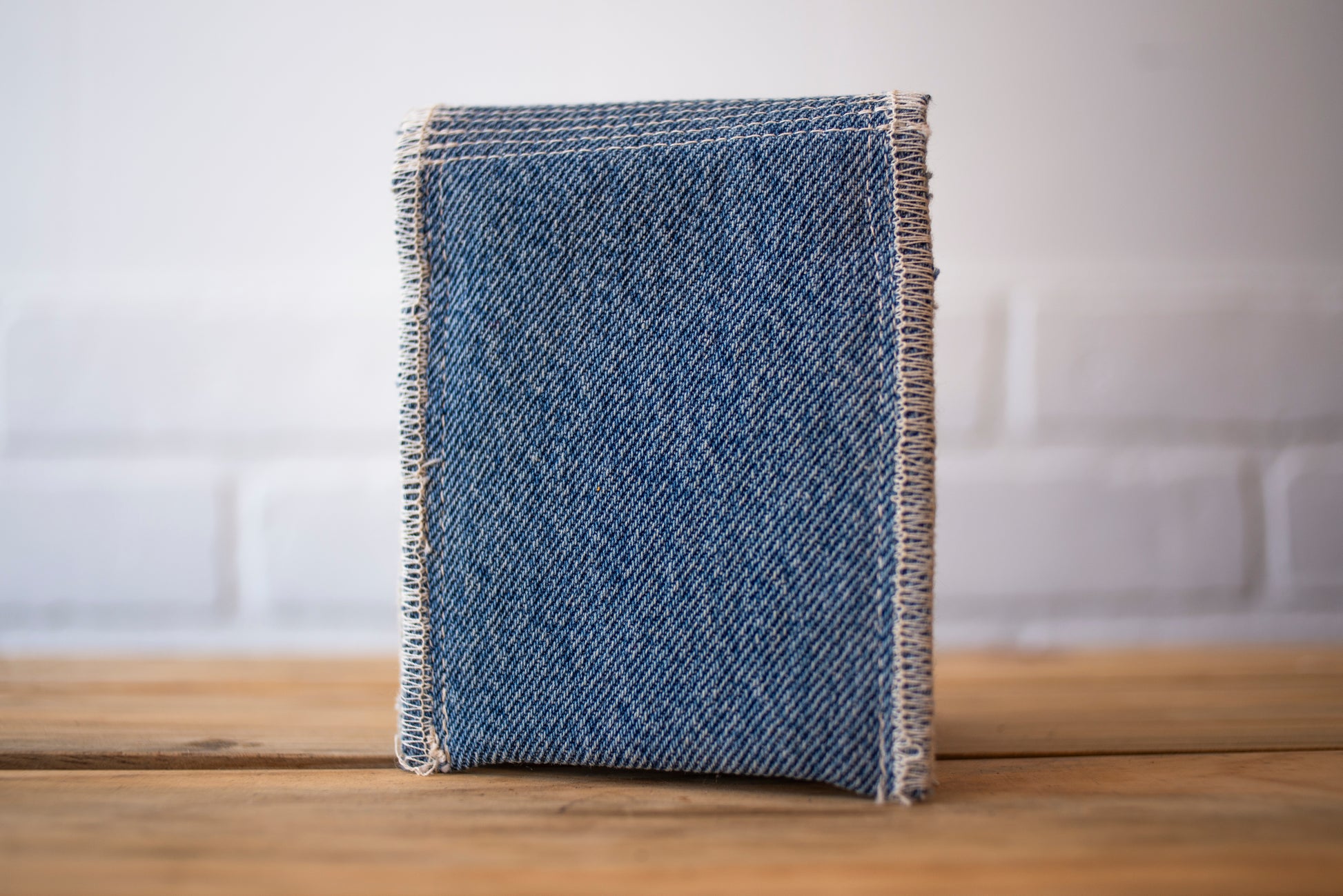 Wallet (one-of): I