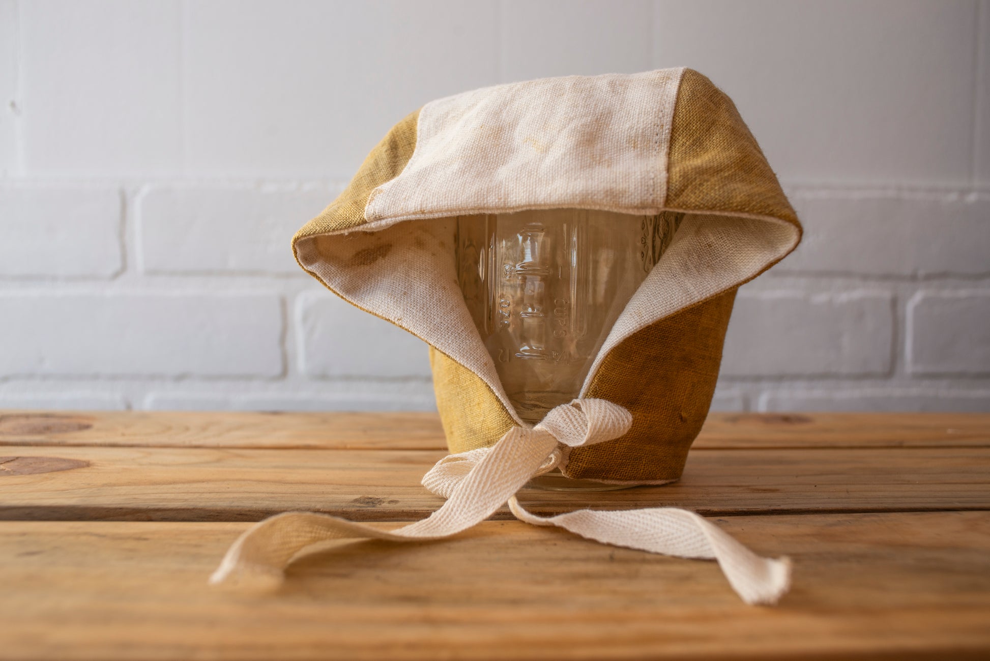 Bonnet (one-of): III